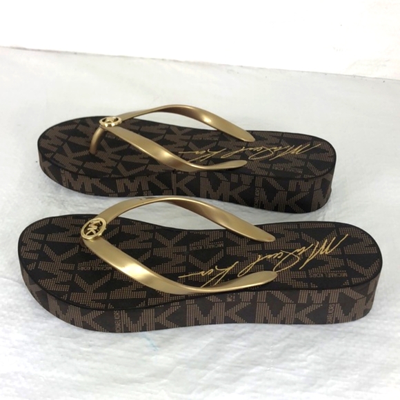 Michael Kors Logo Print Gold Metallic Sandals - Picture 6 of 9